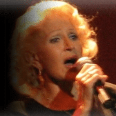 Actualmente, Edith Scandro se encuentra radicada en Almeria, España