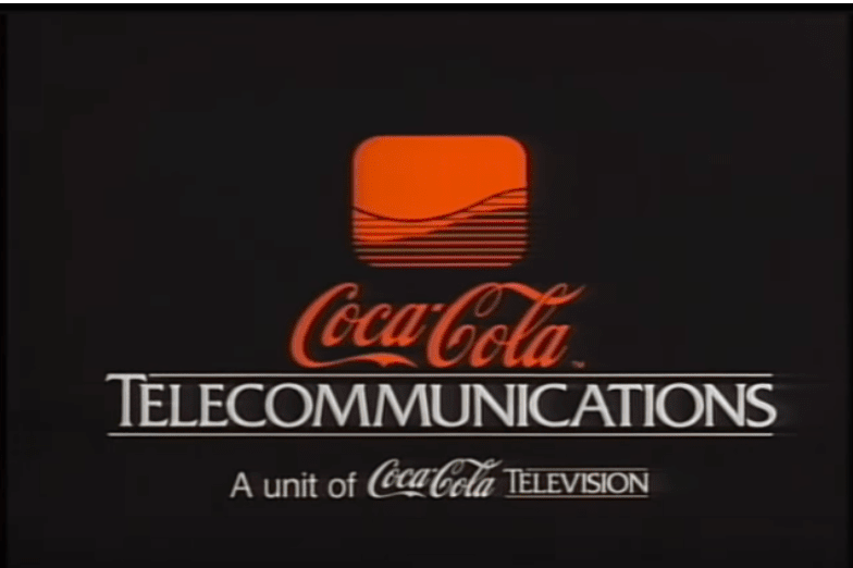 Algunas películas bajo el liderazgo de coca cola fueron: Tootsie, The Big Chill, The Karate Kid y Ghostbusters